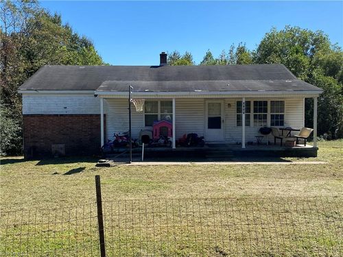 5644 Allison Rd, Pelham, NC, 27311-9037 | Card Image