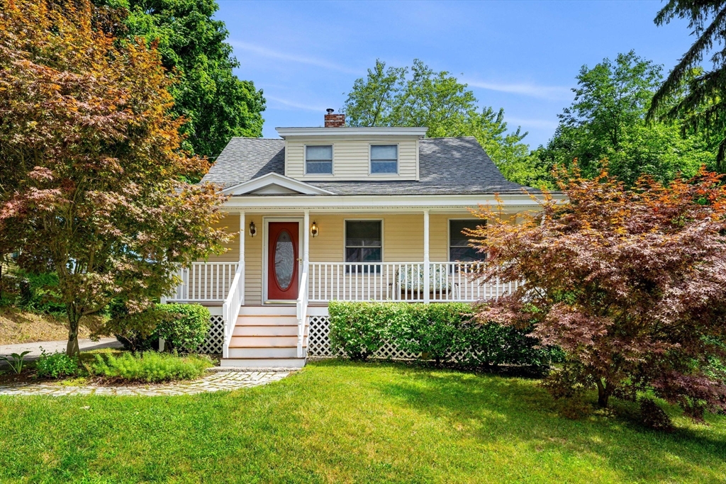 Prospect St, Amesbury, MA 01913