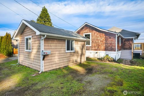 4205 34th Ave S, Seattle, WA, 98118-1307 | Card Image