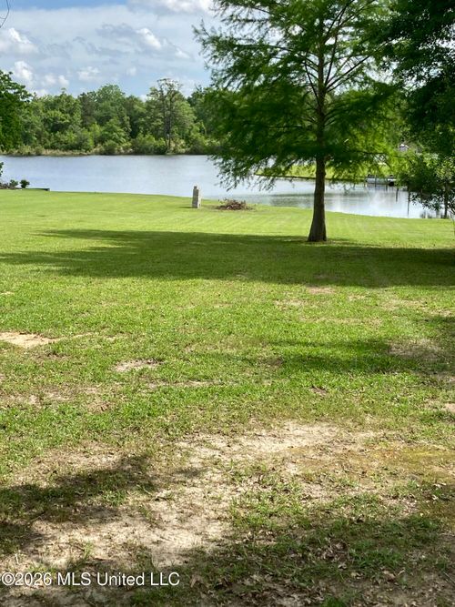 10 Hummingbird Ln, Perkinston, MS, 39573 | Card Image