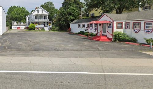 742 Hope St, Bristol, RI, 02809-1931 | Card Image