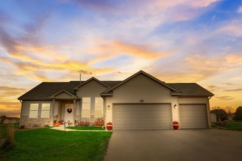 W753 Sandtrap Ter, BRODHEAD, WI, 53520-9775 | Card Image