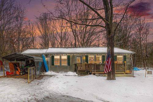 2738 Lakeshore Dr, Gladwin, MI, 48624-7811 | Card Image