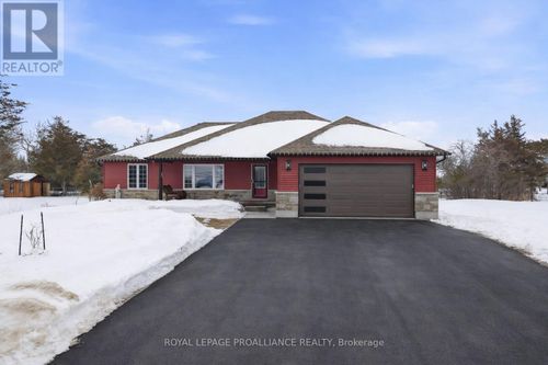 3741 County Rd 3, Carrying Place, ON, K0K1L0 | Card Image