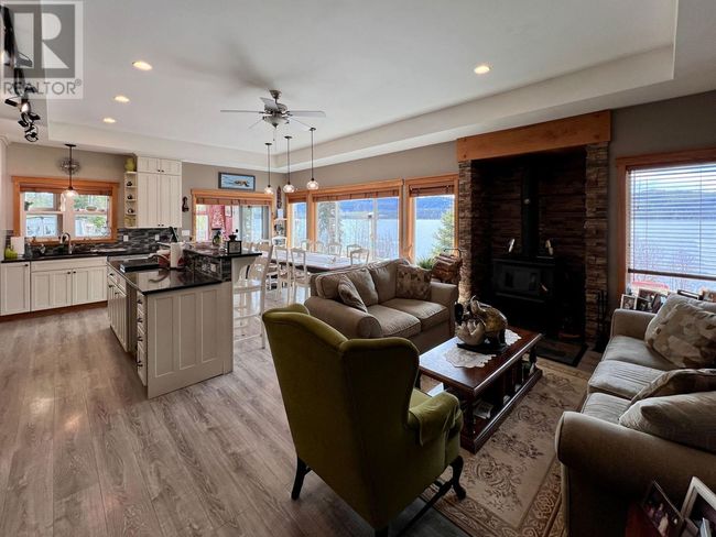 9888 N Bonaparte Rd, House other with 2 bedrooms, 2 bathrooms and null parking in Bridge Lake BC | Image 21