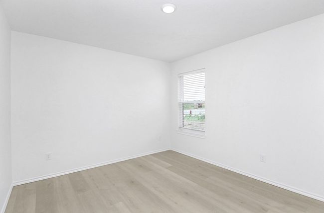 804 Bell St, House other with 3 bedrooms, 2 bathrooms and 2 parking in Coleman TX | Image 17