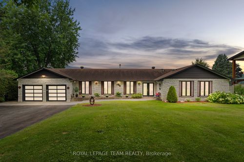 1072 River Road, Manotick - Kars - Rideau Twp and Area, ON, K4M1B4 | Card Image