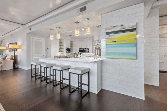 12GHJ - 1801 Lavaca St, Condo with 2 bedrooms, 3 bathrooms and 4 parking in Austin TX | Image 9