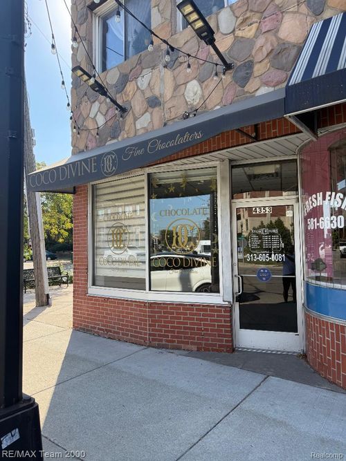 4353 Schaefer Rd, Dearborn, MI, 48126-3646 | Card Image