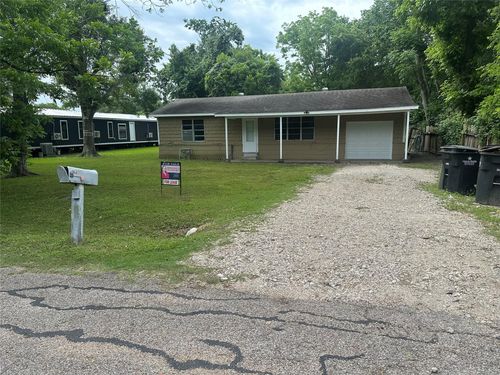 1903 W Sidnor St, Alvin, TX, 77511-5769 | Card Image