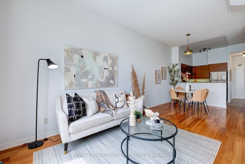 511-481 Rosewell Ave, Toronto, ON, M4R2J1 | Card Image