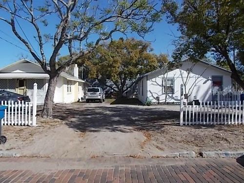 518 6th Ave Sw, LARGO, FL, 33770-3474 | Card Image