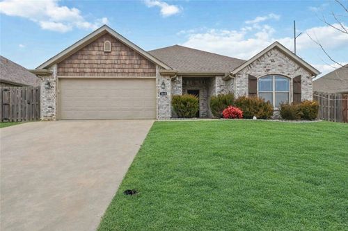 1140 Rosemary St, Centerton, AR, 72719-6053 | Card Image