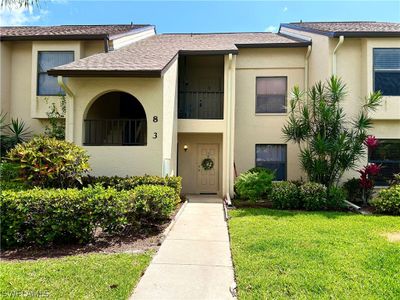 3 - 8534 Charter Club Circle, Condo with 2 bedrooms, 2 bathrooms and null parking in Fort Myers FL | Image 2