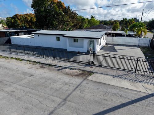 10090 W Fern St, Miami, FL, 33157-5323 | Card Image