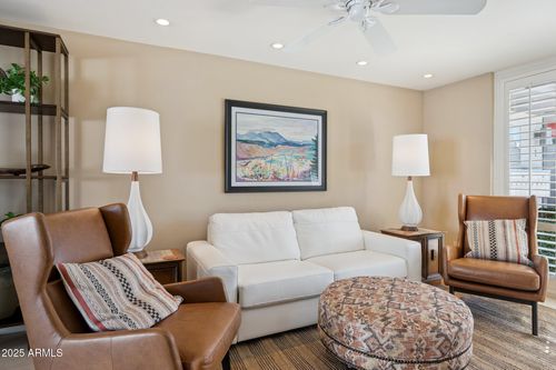 2-4208 N 38th St, Phoenix, AZ, 85018-4837 | Card Image
