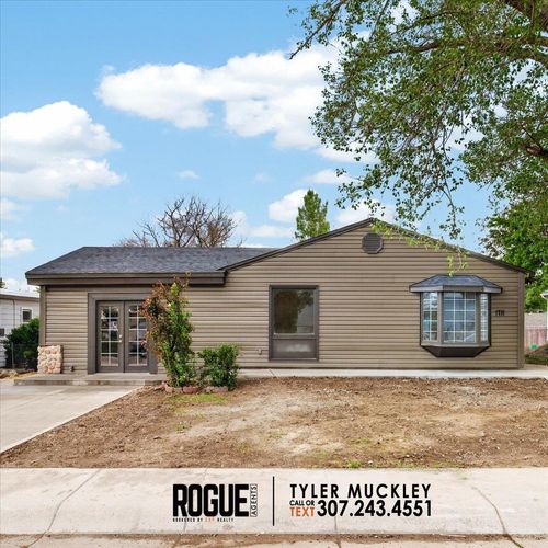 1711 Elk, Casper, WY, 82609 | Card Image