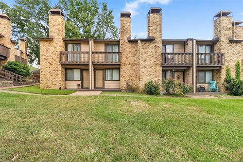 j5-2521 Crosstimbers Street, Huntsville, TX, 77320 | Card Image