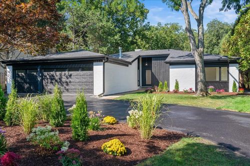 1666 Cloverdale Ave, Highland Park, IL, 60035-2102 | Card Image