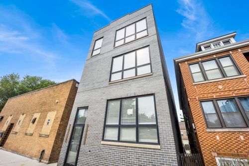 2r-2350 S Leavitt St, Chicago, IL, 60608-4030 | Card Image