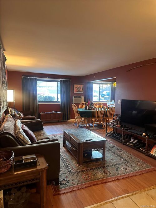 apt-50-10 Oakwood Ter, New Windsor, NY, 12553-7730 | Card Image