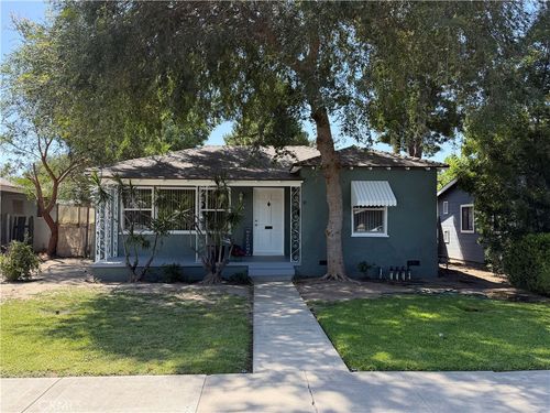 135 N Lincoln, Fullerton, CA, 92831 | Card Image