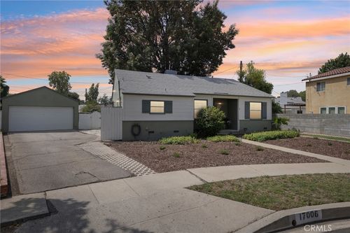 17006 Cantara St, Lake Balboa, CA, 91406-1110 | Card Image