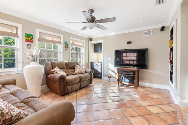 300 187 Th St, House other with 3 bedrooms, 2 bathrooms and null parking in Sunny Isles Beach FL | Image 15