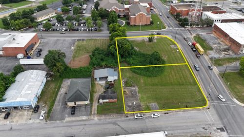 308 Holland St, Shelbyville, TN, 37160-4034 | Card Image