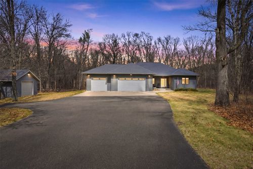 E3352 Aspen Rd, Eleva, WI, 54738-9461 | Card Image