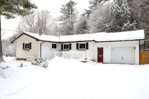 7573 Highway 35, Norland, ON, K0M2L0 | Card Image