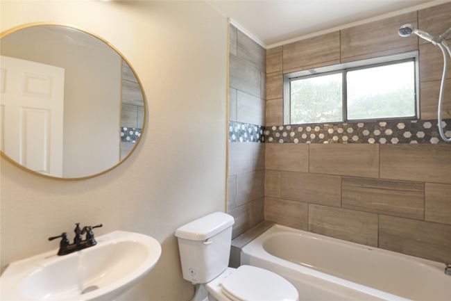 1751 Spring Mountain Rd, House other with 6 bedrooms, 5 bathrooms and null parking in Cross Roads TX | Image 38