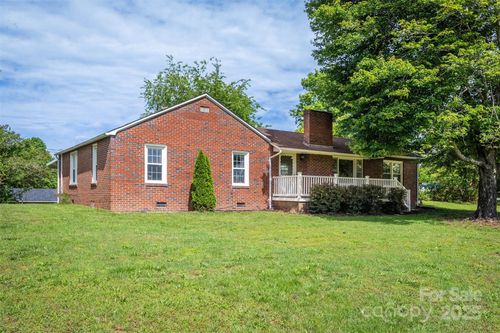 175 Duke St, Granite Falls, NC, 28630-1800 | Card Image