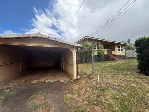 65 W Waiko Rd, Wailuku, HI, 96793-8383 | Card Image