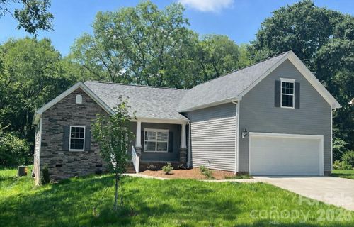 5807 Monticello Dr Nw, Concord, NC, 28027-8897 | Card Image