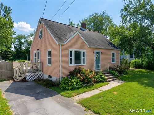 16 Roseleah Dr, Waterford, CT, 06385-4342 | Card Image
