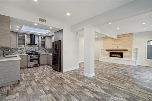 72-10831 Roycroft St, Sun Valley, CA, 91352 | Card Image