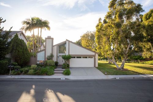 42 Almond Tree Ln, Irvine, CA, 92612-2230 | Card Image