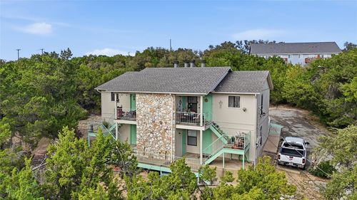 5608 Clubhouse Dr, Lago Vista, TX, 78645-5835 | Card Image