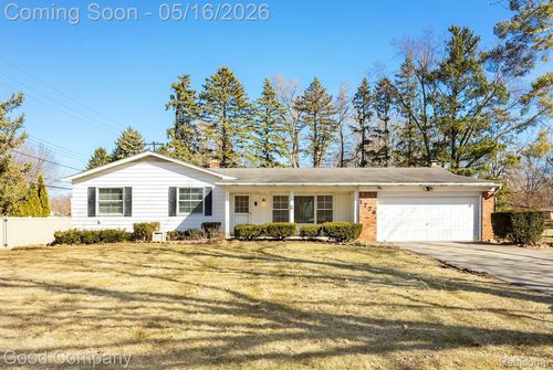 1776 Welch Rd, Commerce Township, MI, 48390-2765 | Card Image