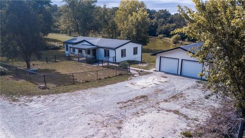 12990 Iris Ave, Excelsior Springs, MO, 64024-6216 | Card Image