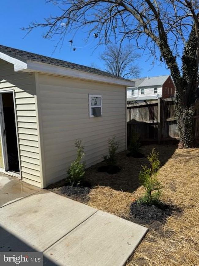 9252 Taney Rd, Townhouse with 3 bedrooms, 2 bathrooms and null parking in MANASSAS VA | Image 21