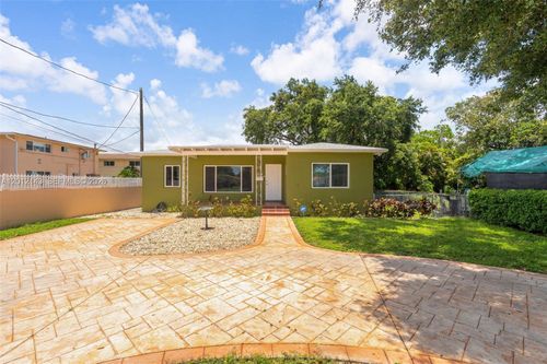 5651 Nw 3rd St, Miami, FL, 33126-4908 | Card Image