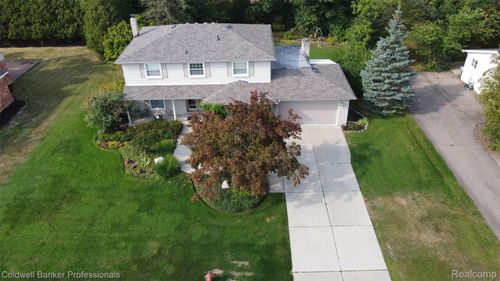 31925 Olde Franklin Dr, Farmington Hills, MI, 48334-1731 | Card Image