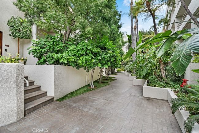 APT-207 - 1131 Alta Loma Rd, Condo with 1 bedrooms, 2 bathrooms and 1 parking in West Hollywood CA | Image 14