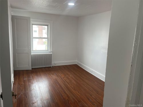 2nd-fl-857 Garfield St, Franklin Square, NY, 11010-3722 | Card Image