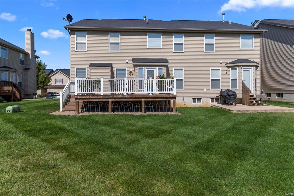 Country Circle Dr, Lake Saint Louis, MO 63367