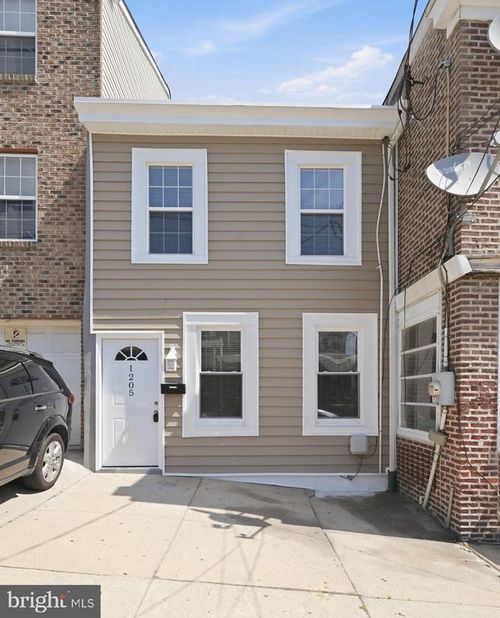 1205 Oak St, WILMINGTON, DE, 19805-4338 | Card Image