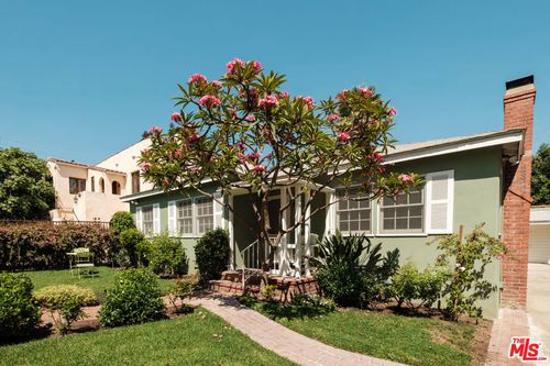 1030 N La Jolla Ave, West Hollywood, CA, 90046-5911 | Card Image
