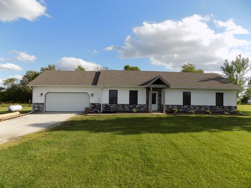 5233 Audrain Road 245, CENTRALIA, MO, 65240-6066 | Card Image